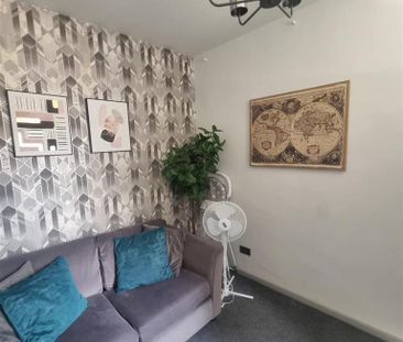 2 bedroom flat to rent - Photo 3