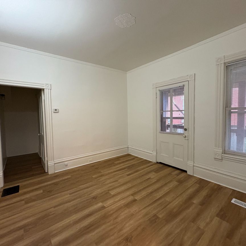 For Lease - 491 Eagle Street Unit# B, Newmarket, Ontario - Photo 1