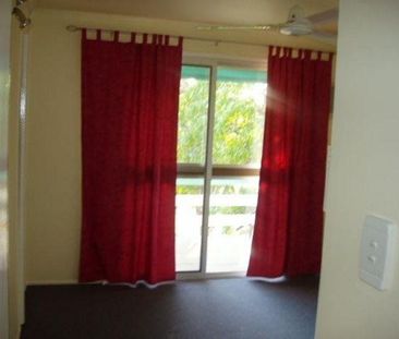 2 BED AND BALCONY 4/6 WENITONG STREET, WEST GLADSTONE, QLD 4680 - Photo 2