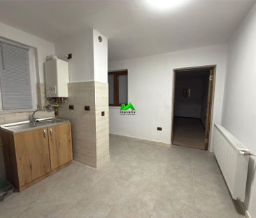 Apartament de inchiriat nemobilat 2 camere Sibiu Victoriei - Photo 2