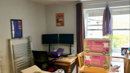 Room in a Shared Flat, Weavers Way, NW1 - Photo 3