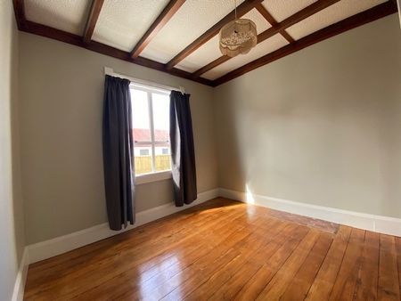 Avenue Road West,Hastings Central - Photo 3