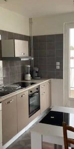 Appartement à louer 4 pièces 77m² - Photo 3