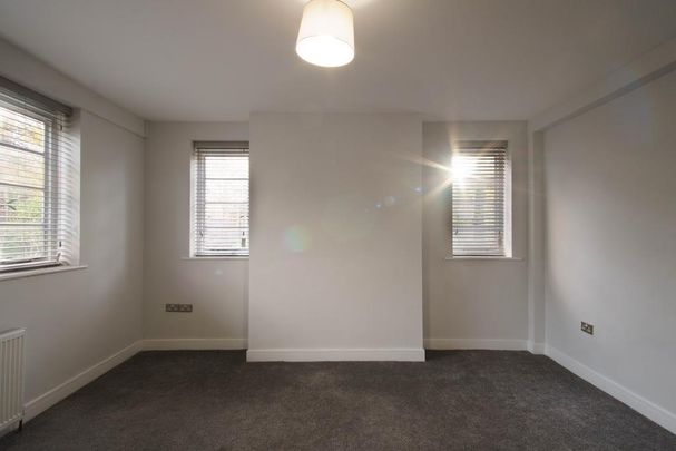 3 bedroom apartment to rent - Photo 1