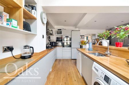 3 bedroom terraced house to rent - Photo 4