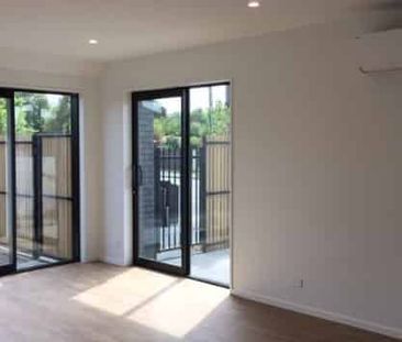 Two Bedroom On Waimairi Road! - Photo 2