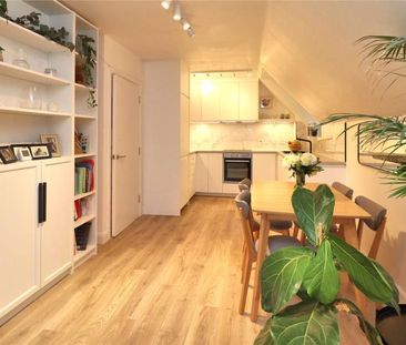 Oak House, Woking, Surrey, GU22 - Photo 4