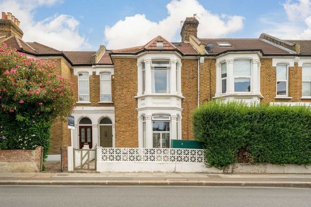Bloemfontein Road, W12 7BH, London - Photo 1