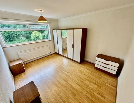 Melrose Crescent, Hale - Photo 4