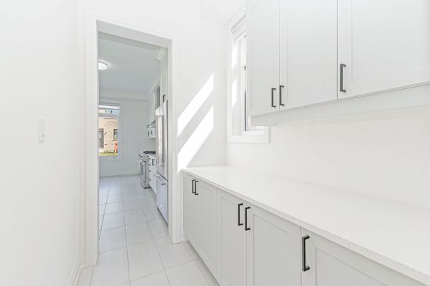 For Lease - 11 Wintergreen Lane, Adjala-Tosorontio, Ontario - Photo 1