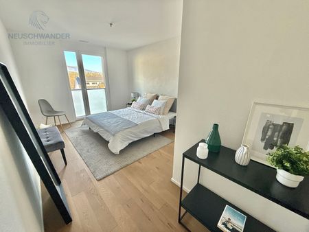 Surrounded by greenery and close to the city center - Photo 5