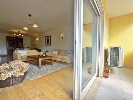 3 room luxury Flat for rent in Carcavelos e Parede, Cascais, Lisbon - Photo 3