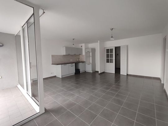 Location Appartement 5 pièces 91m² - Photo 1