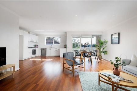 5/107 Walpole Street, Kew VIC 3101 - Photo 2