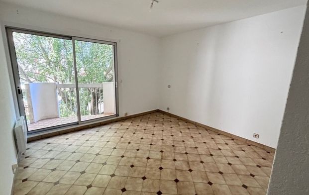 Location Appartement P2 Nimes - Photo 1