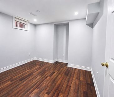 For Lease - 33 Deerwood Crescent, Richmond Hill, Ontario - Photo 6