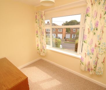 3 bedroom Semi-detached house to rent in Newlands Avenue, Gosforth,... - Photo 5