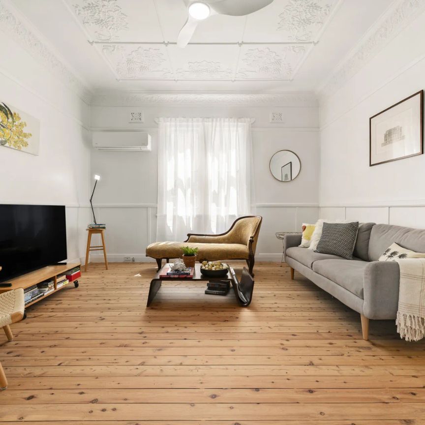 Three Bedroom House - Photo 1