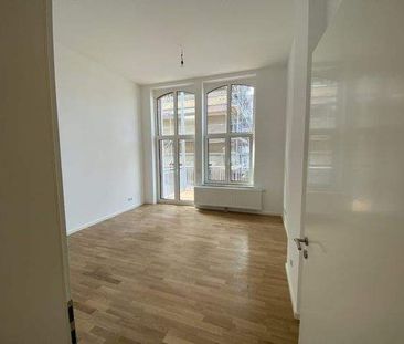 Schick sanierte und geräumige 2-Zimmerwohnung mit Balkon zu vermieten! - Foto 1