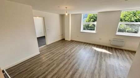 Michael Paul House, Taunton - Photo 2