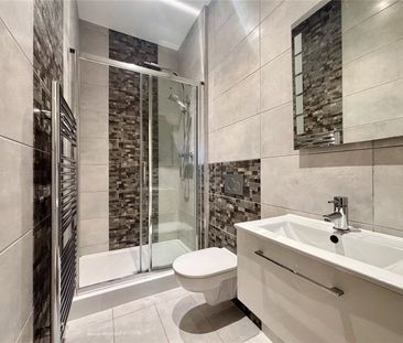 Bartley Way, Hook, Hampshire, RG27 - Photo 6