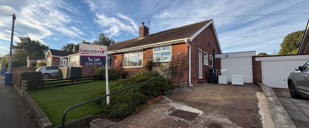 2 bedroom semi-detached bungalow to rent - Photo 1
