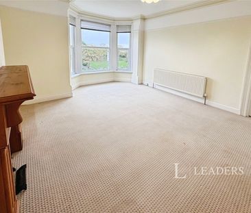 2 bedroom apartment to rent South Parade, Skegness, Lincolnshire, PE25 - Photo 1