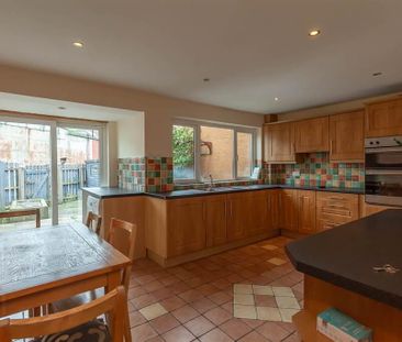 48 Powerscourt Place, Ormeau Road, Belfast, BT7 1FX - Photo 3
