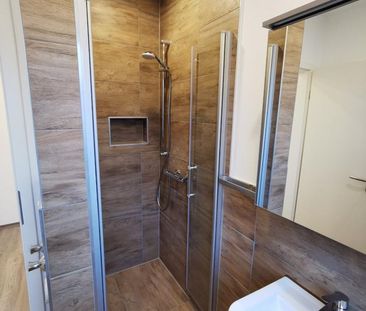 Moderne 2.5 Wohnung an bester Lage. - Photo 2