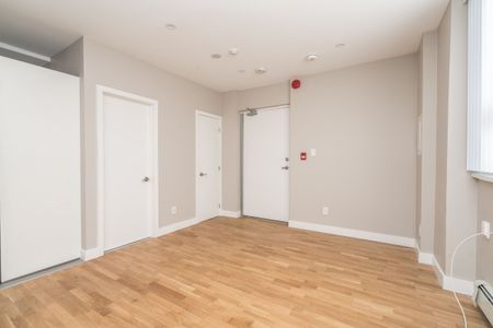 190 Jameson Avenue - Photo 5