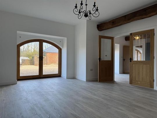 3 bedroom detached house to rent - Photo 1