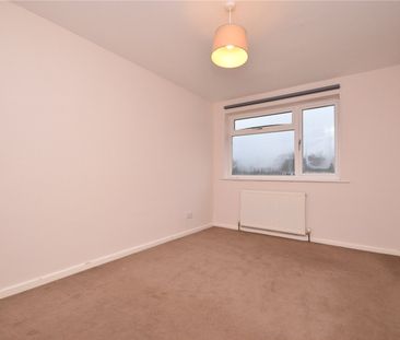 6, Hough End Gardens, Leeds, West Yorkshire, LS13 4HJ - Photo 5