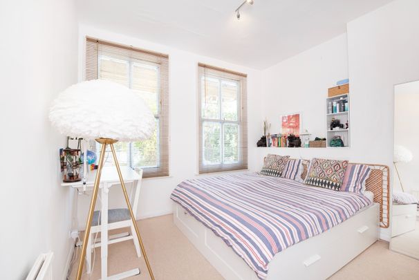 1 Bed Flat, Downside Crescent, NW3 - Photo 1