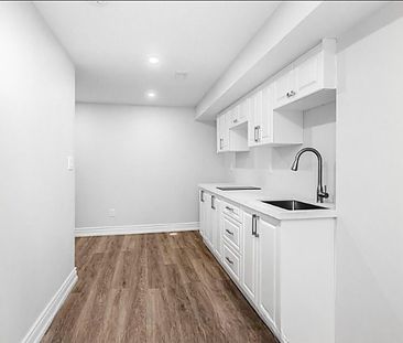 For Lease - 288 Sixteen Mile Drive, Oakville, Ontario - Photo 1