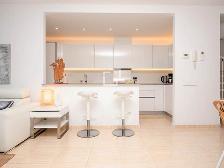 Stylish 3-bedroom apartment for rent in Platja d’Aro Marina, fully furnished with sea views - Photo 5