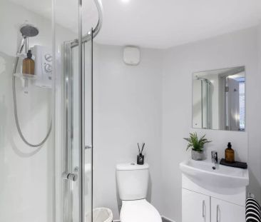 Classic En-suite - Photo 6