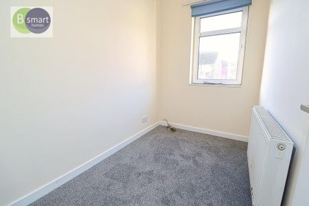 2 bedroom end of terrace house to rent - Photo 3