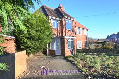 3 bedroom Semi Detached for rent on Fenham Hall Drive, Fenham, Newcastle Upon Tyne, NE4 9XE Available 01/12/2025 - Photo 3
