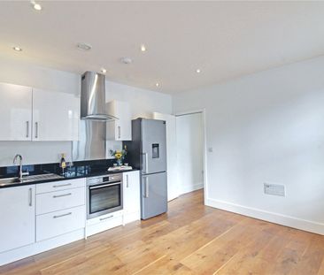 Upper Charles Street, Camberley, Surrey, GU15 - Photo 4