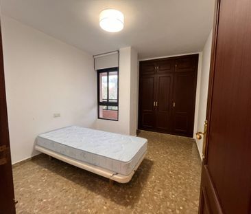 Piso de alquiler en Avenida Ramón y Cajal, Playa Bajadilla - Puertos - Photo 3