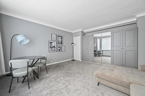 Studio to rent - Photo 1