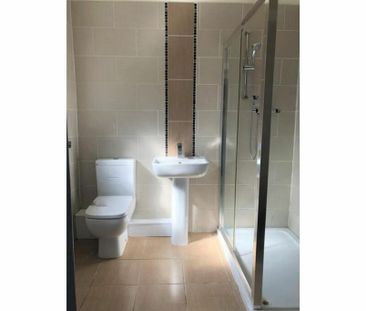 3 bedroom terraced house to rent - Photo 6