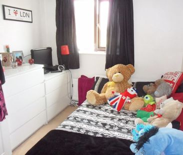 Stanley Mead - Photo 6