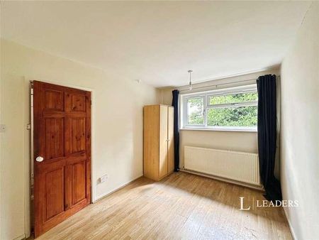 Cherryleas Drive, Leicester, Leicestershire, LE3 - Photo 2