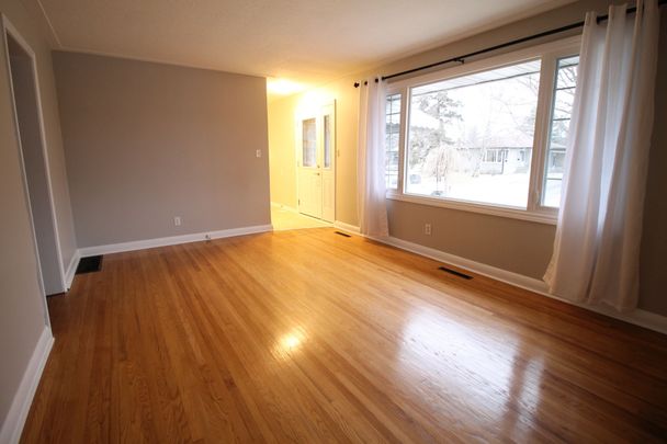 For Lease - 68 Elizabeth Crescent, Belleville, Ontario - Photo 1