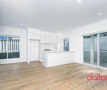 Brand-new impressive Townhouses in sought after location! - Photo 1