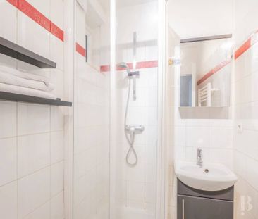 Rental Apartment Paris 18th Grandes-Carrières - Photo 5