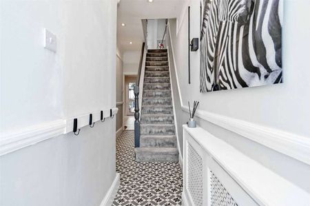 A beautifully presented period home with flexible accommodation and a landscaped garden. - Photo 3
