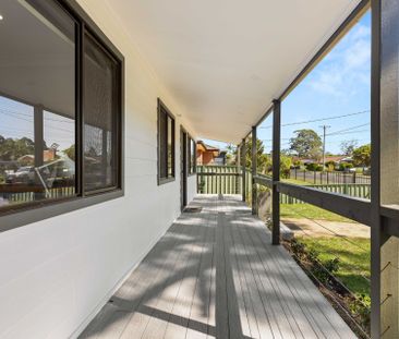 Coastal Family Home - Photo 5