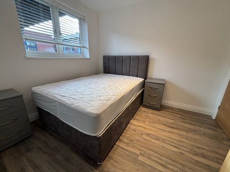 2 bedroom apartment to rent - Photo 2